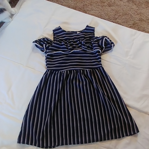 Girl 👗 dress - Picture 1 of 2